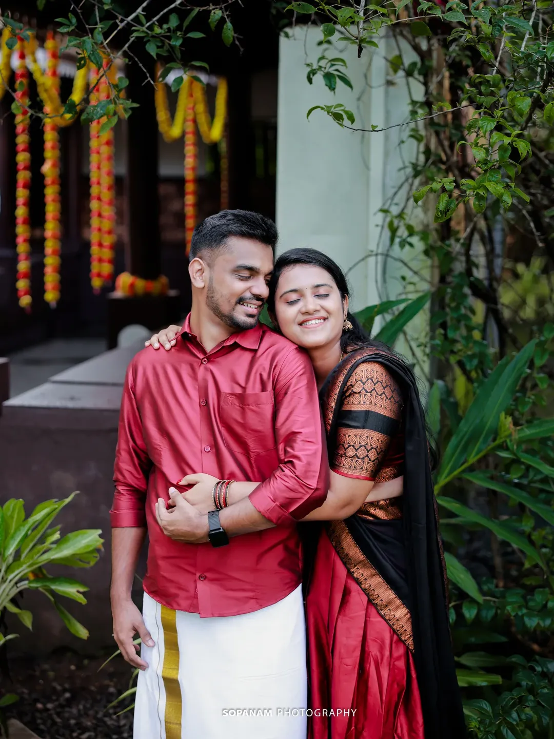 Candid wedding moments Kerala